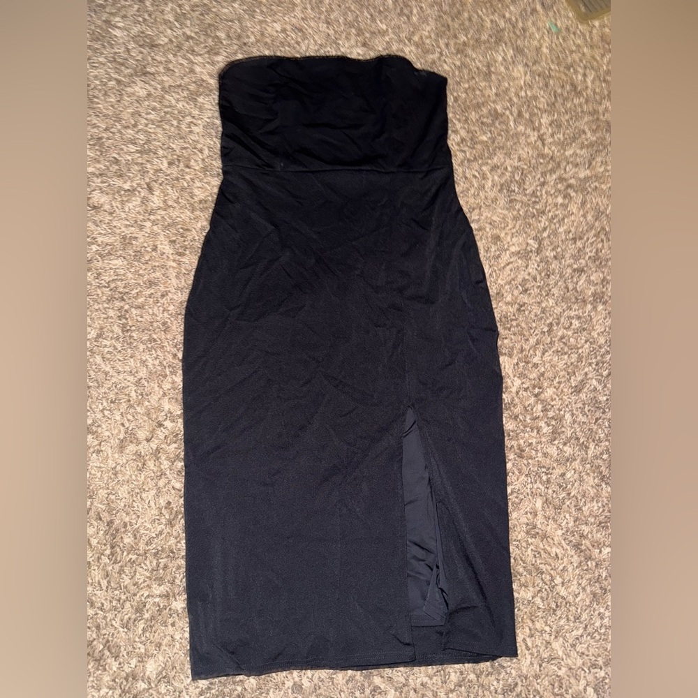Forever 21 Elegant Black Strapless Dress